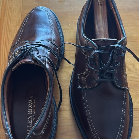 Allen Edmunds men wingtip shoes main image 2